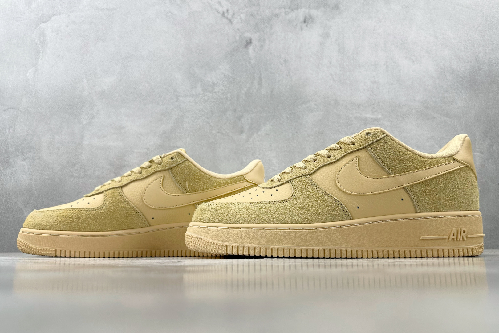 
外贸批次 Nike Air Force 1 Low in Tonal Pale Vanilla 棕色
