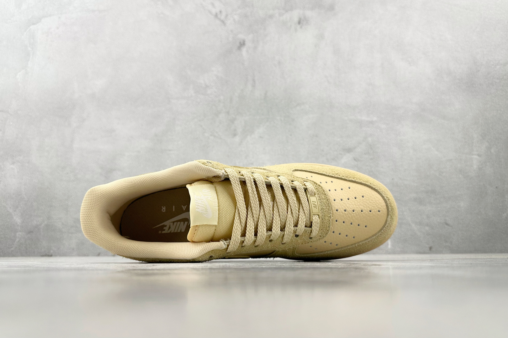 
外贸批次 Nike Air Force 1 Low in Tonal Pale Vanilla 棕色
