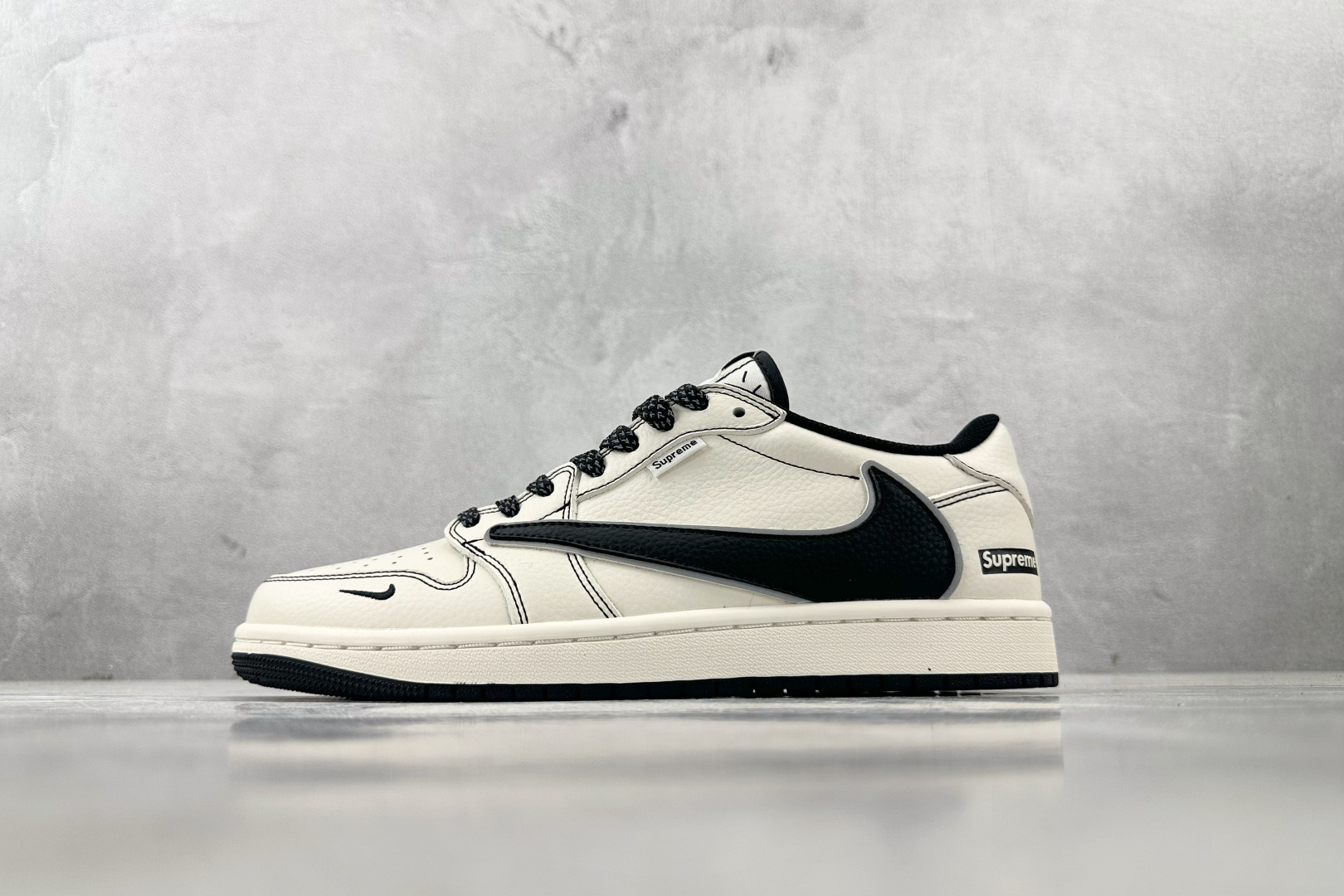 DK 
定制 Air Jordan 1 Low ow SP 米白黑

货号：DH0223 311
尺码：