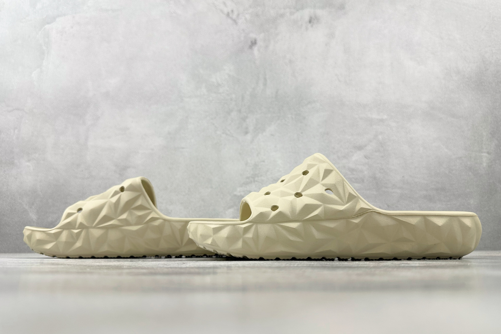 Crocs卡骆驰 骨白 209608-2Y2