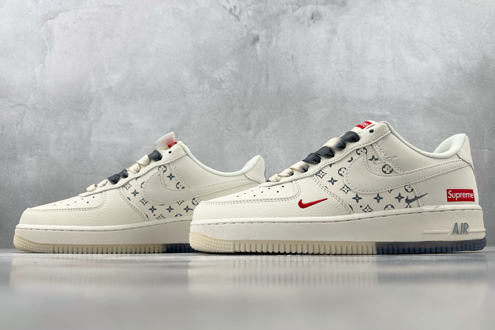 XC 
Nike Air Force 1'07 Supreme 联名 米白灰

货号：HH7518 07