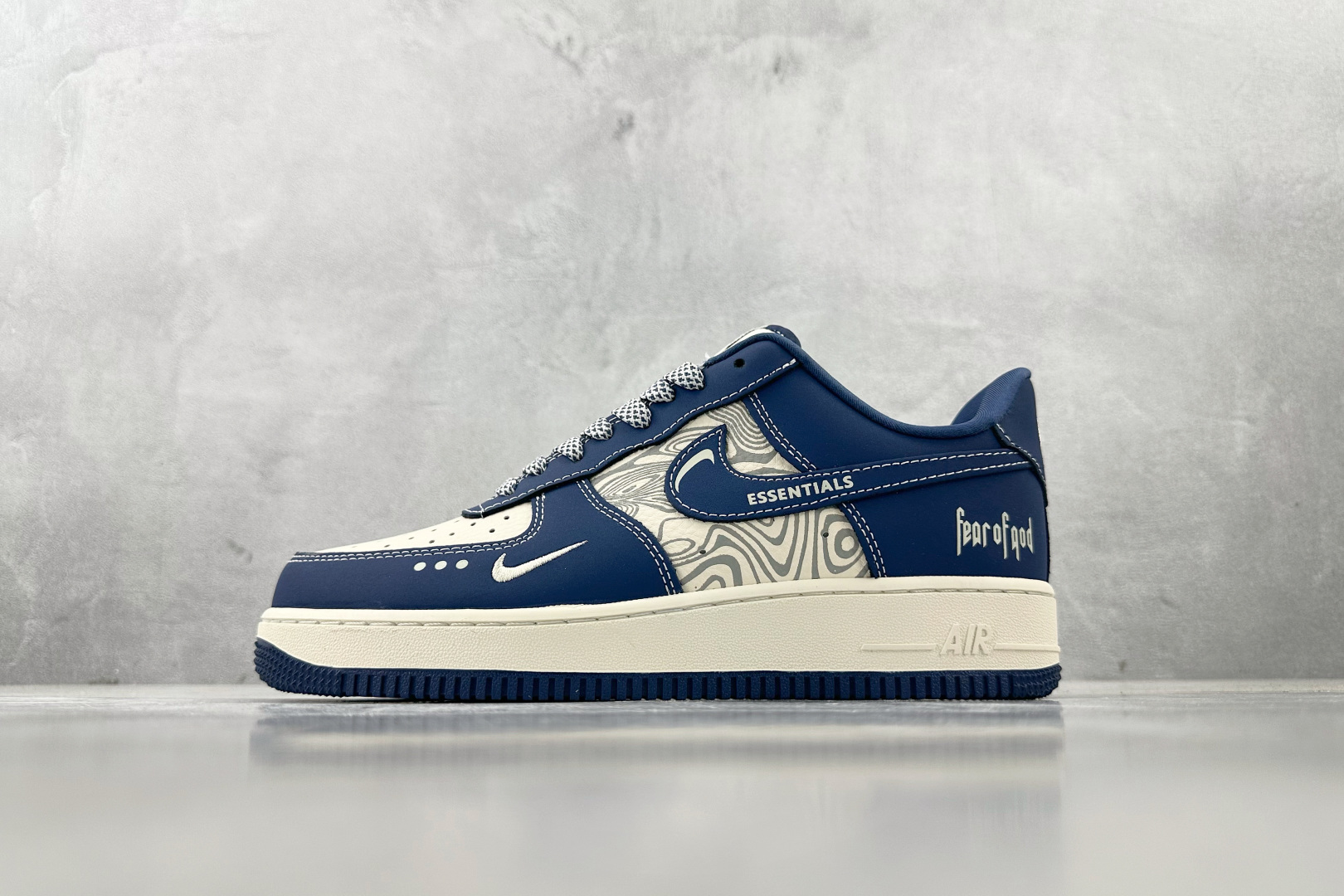 XC 
Nike Air Force 1'07 fear of qod 联名 蓝白

货号：KK1988