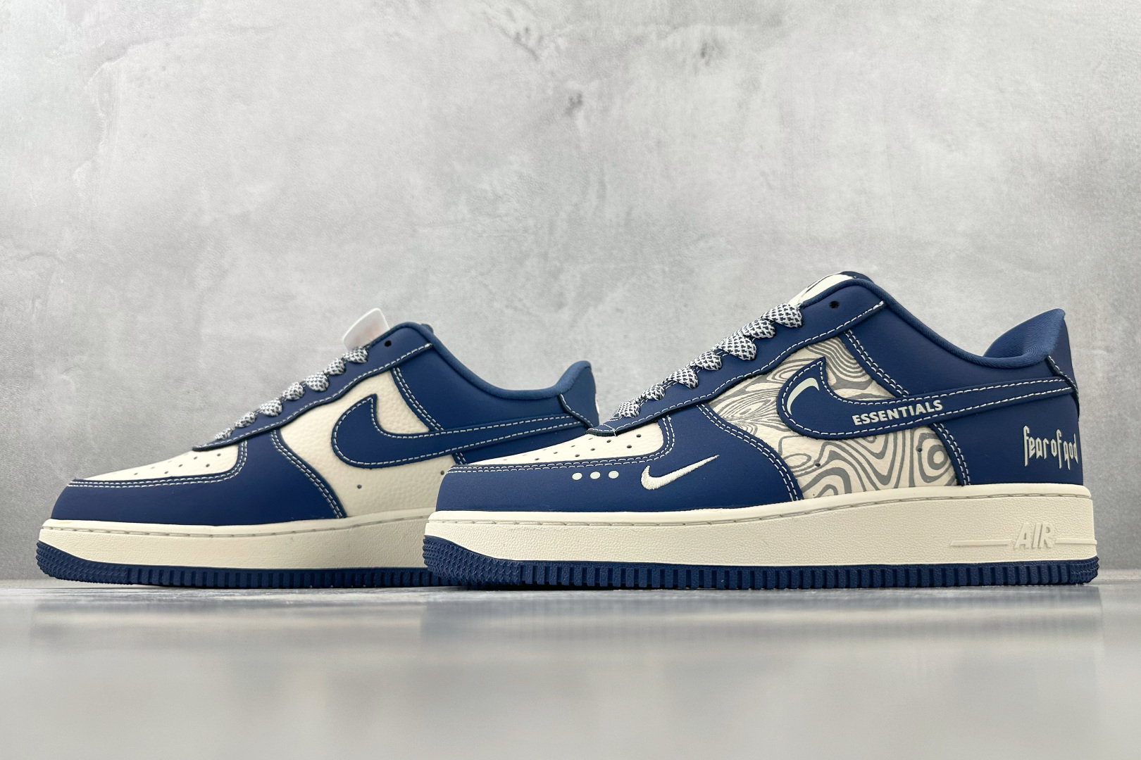 XC 
Nike Air Force 1'07 fear of qod 联名 蓝白

货号：KK1988
