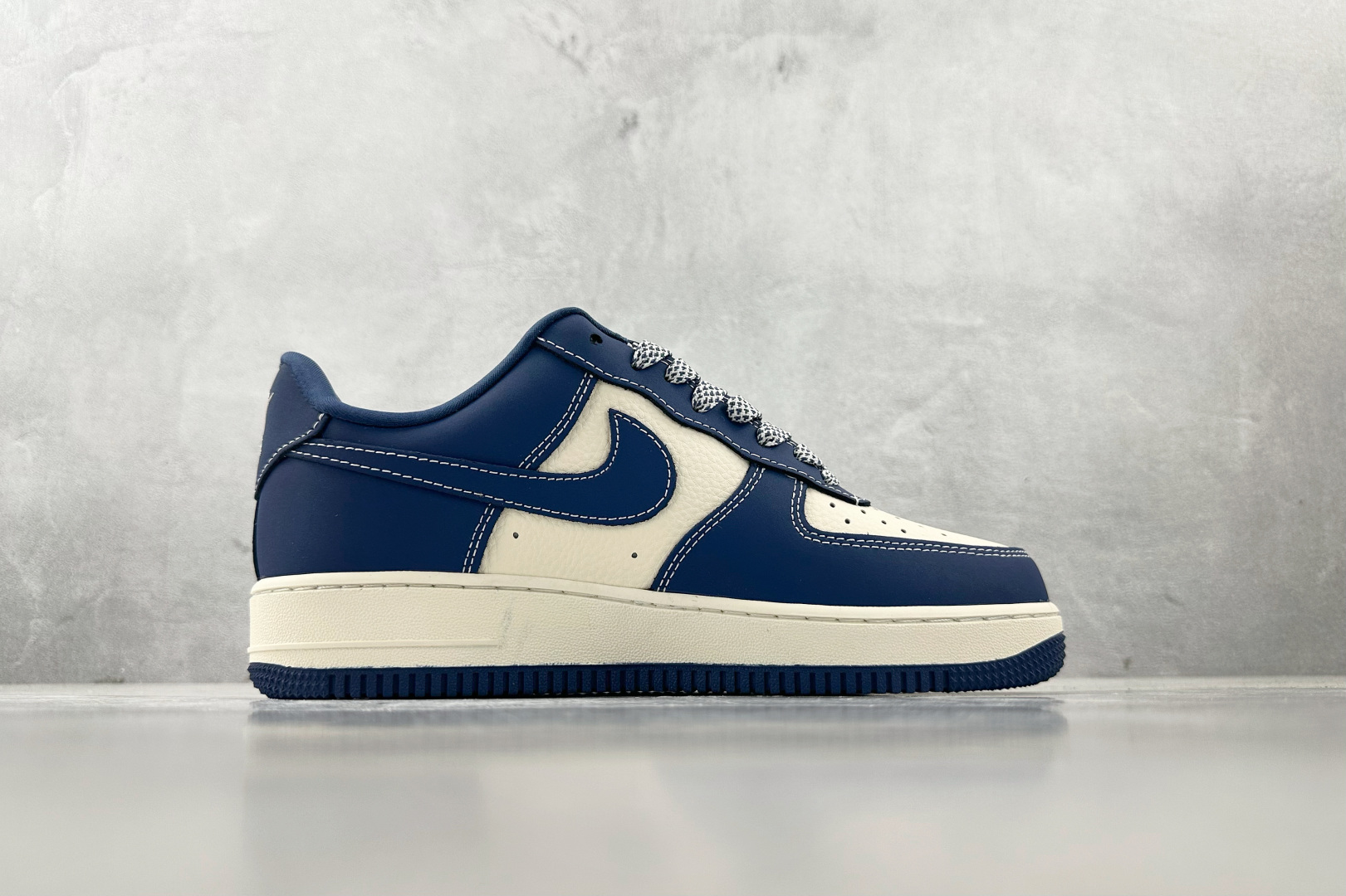 XC 
Nike Air Force 1'07 fear of qod 联名 蓝白

货号：KK1988