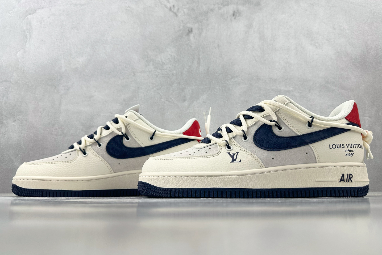 XC 
Nike Air Force 1'07 LV 联名 米白蓝

货号：DM6868 083
尺码：