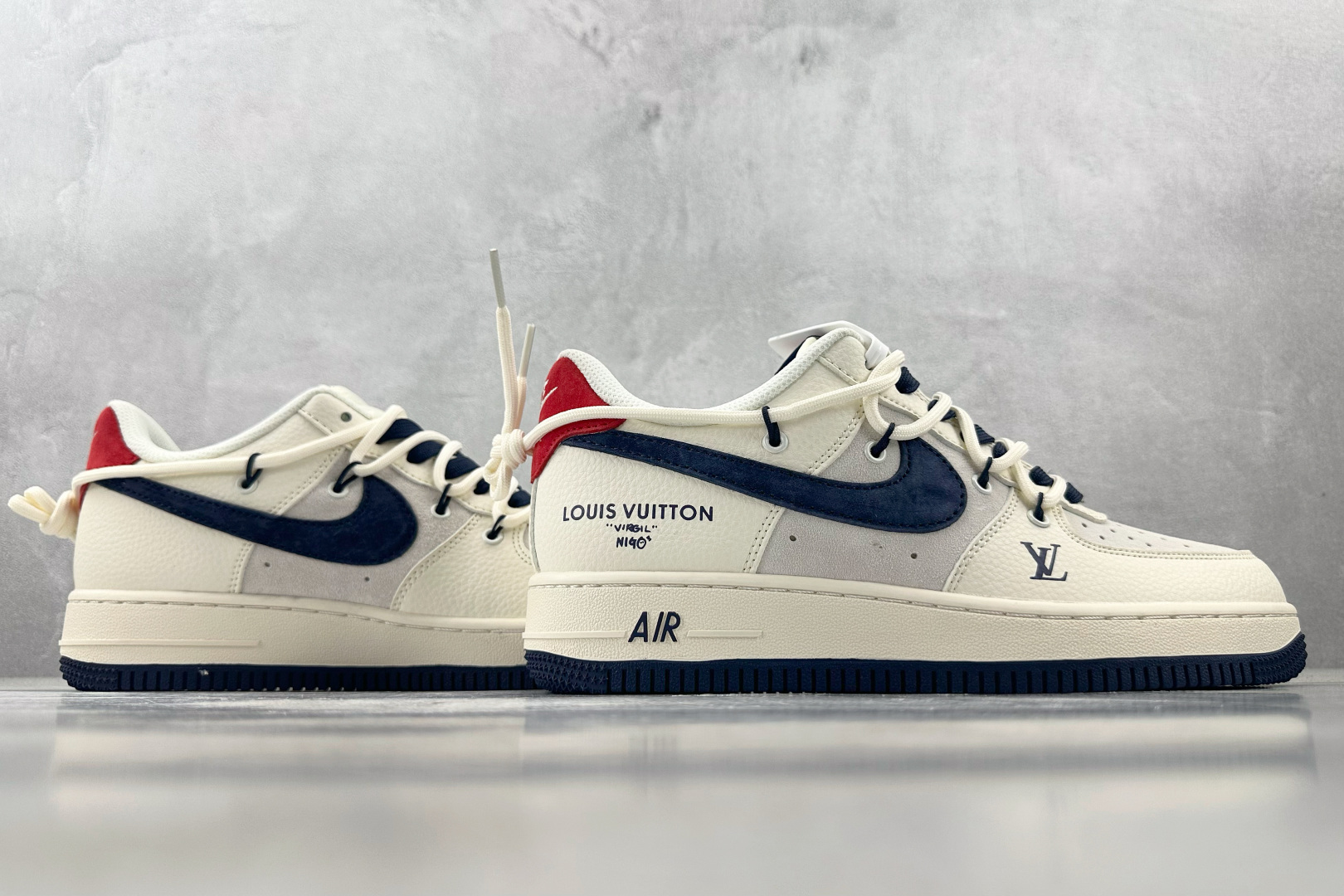 XC 
Nike Air Force 1'07 LV 联名 米白蓝

货号：DM6868 083
尺码：