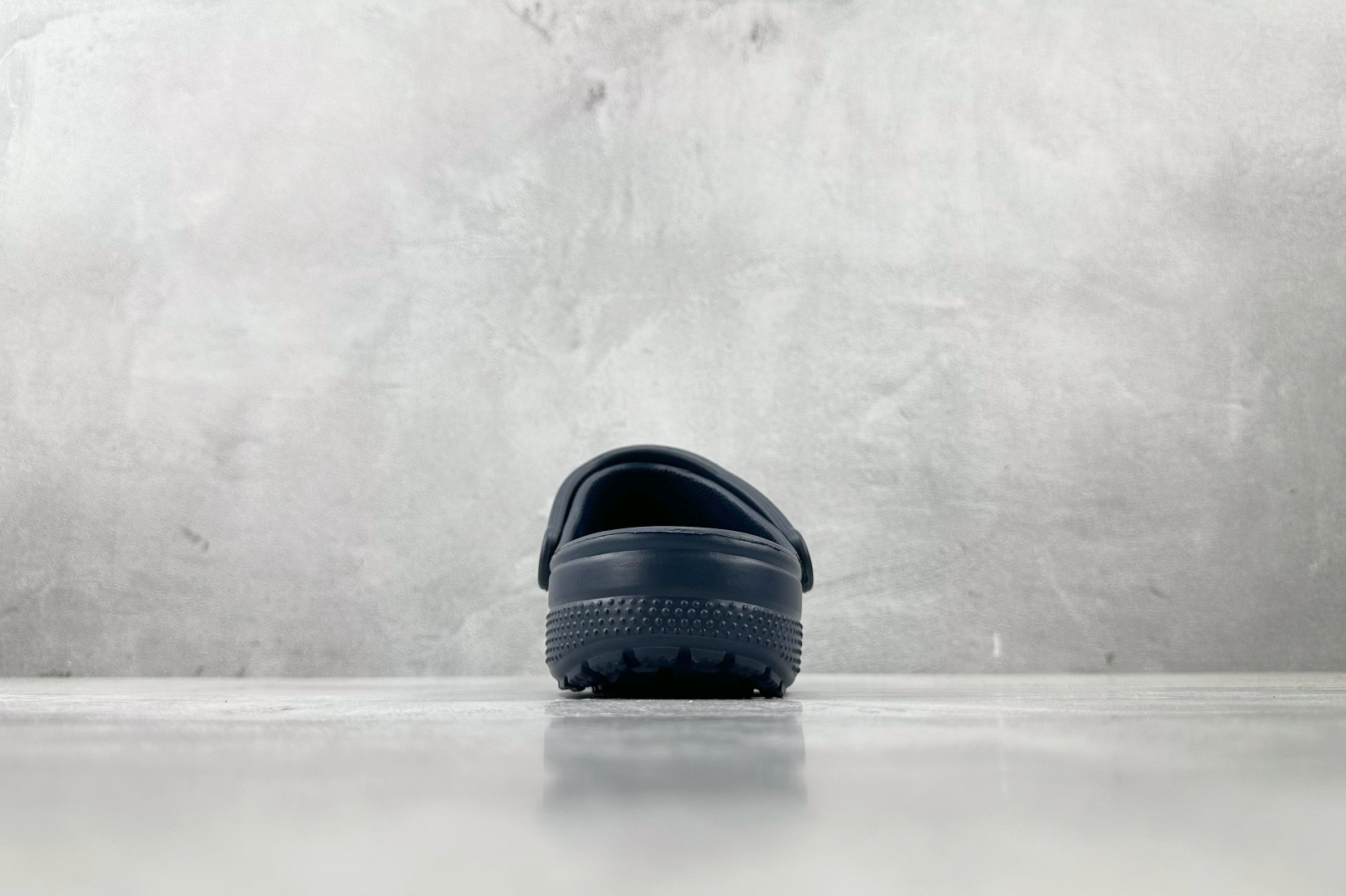 Crocs Classic Clog - Lightweight Comfort, Versatile Style, and Iconic Design 10 cmp i1745516783128 929 0 8