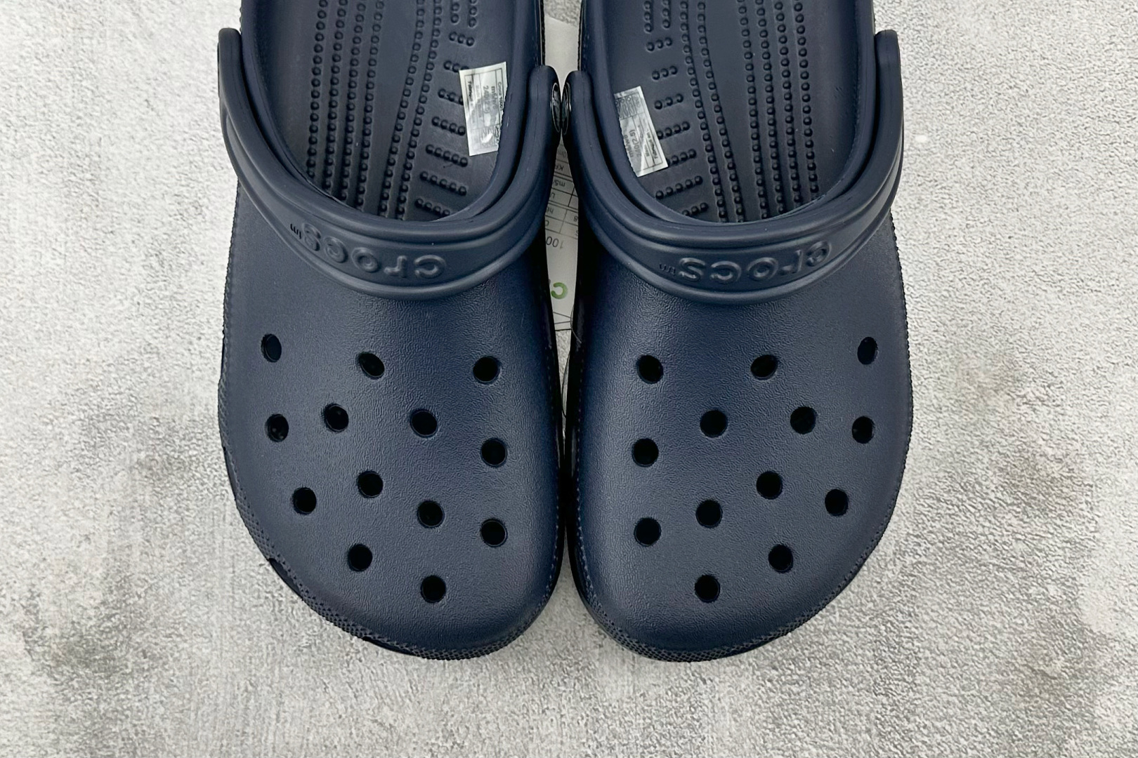 Crocs Classic Clog - Lightweight Comfort, Versatile Style, and Iconic Design 8 cmp i1745516787620 567 0 6