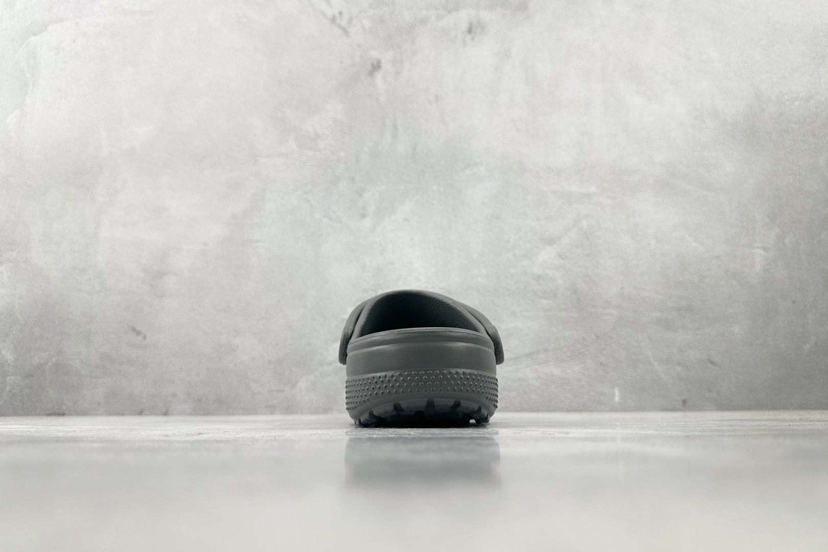 Crocs Classic Clog - Gray, Comfortable, and Versatile for Everyday Wear 10 cmp i1745517201485 4507 0 8