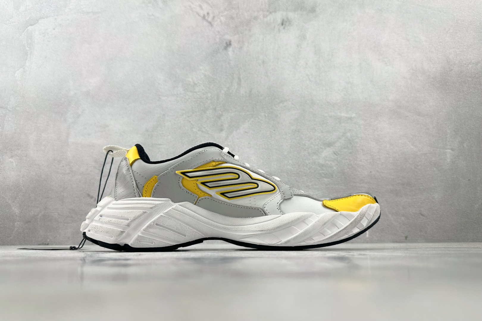 XA 
最新外贸批次 Balenciaga巴黎世家 Monday 黄色

货号：WDWTS1971
尺码
