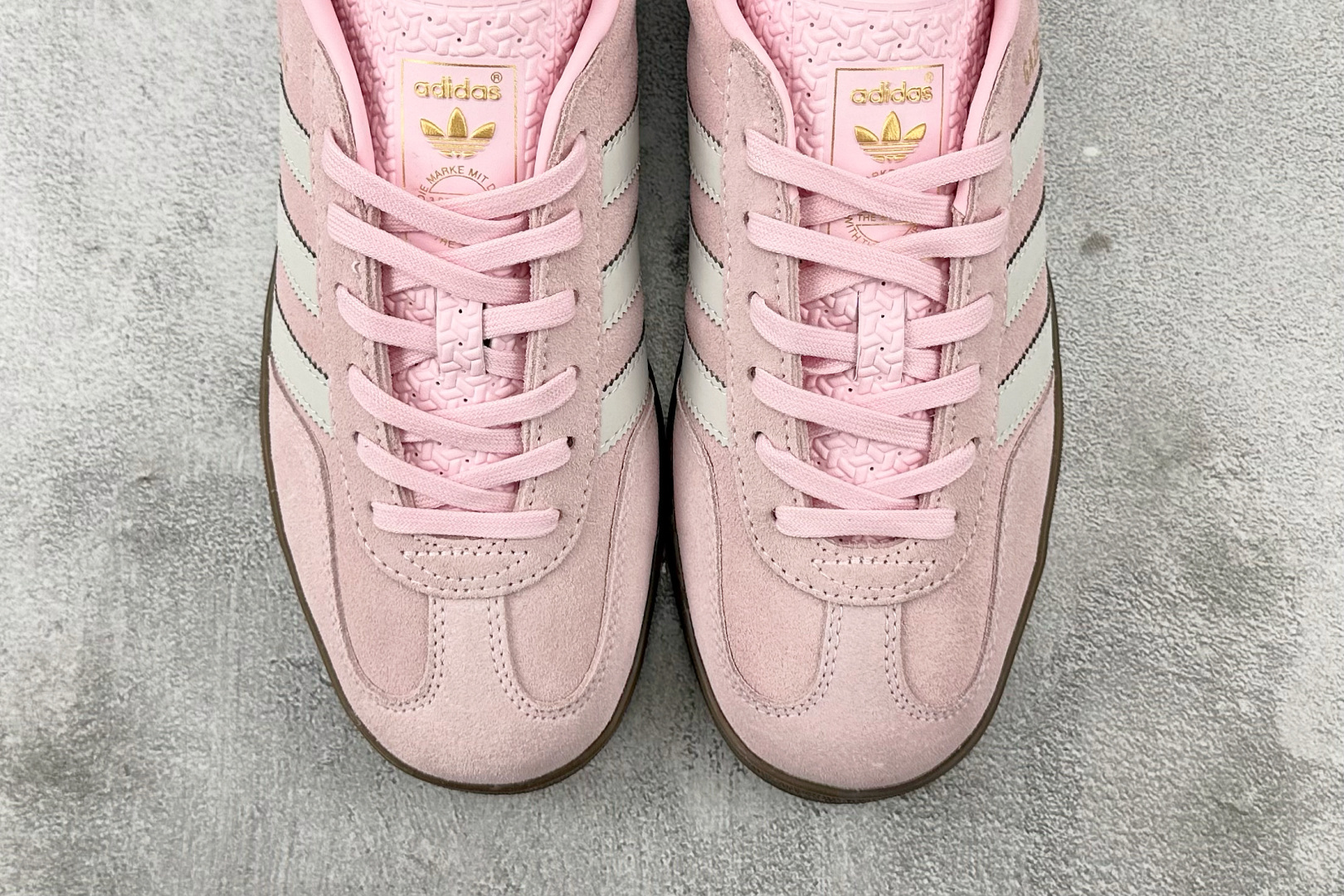XC 
adidas originals GAZELLE INDOOR W 粉色

货号：JI2716
