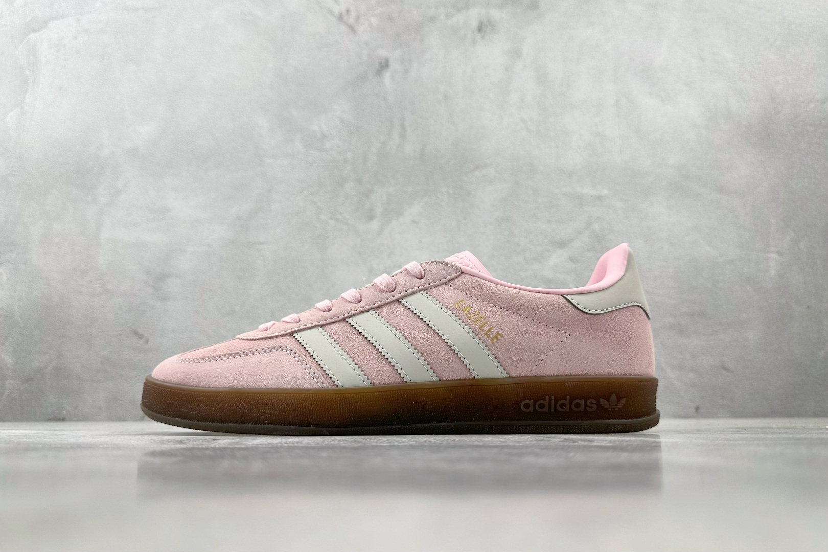 XC 
adidas originals GAZELLE INDOOR W 粉色

货号：JI2716
