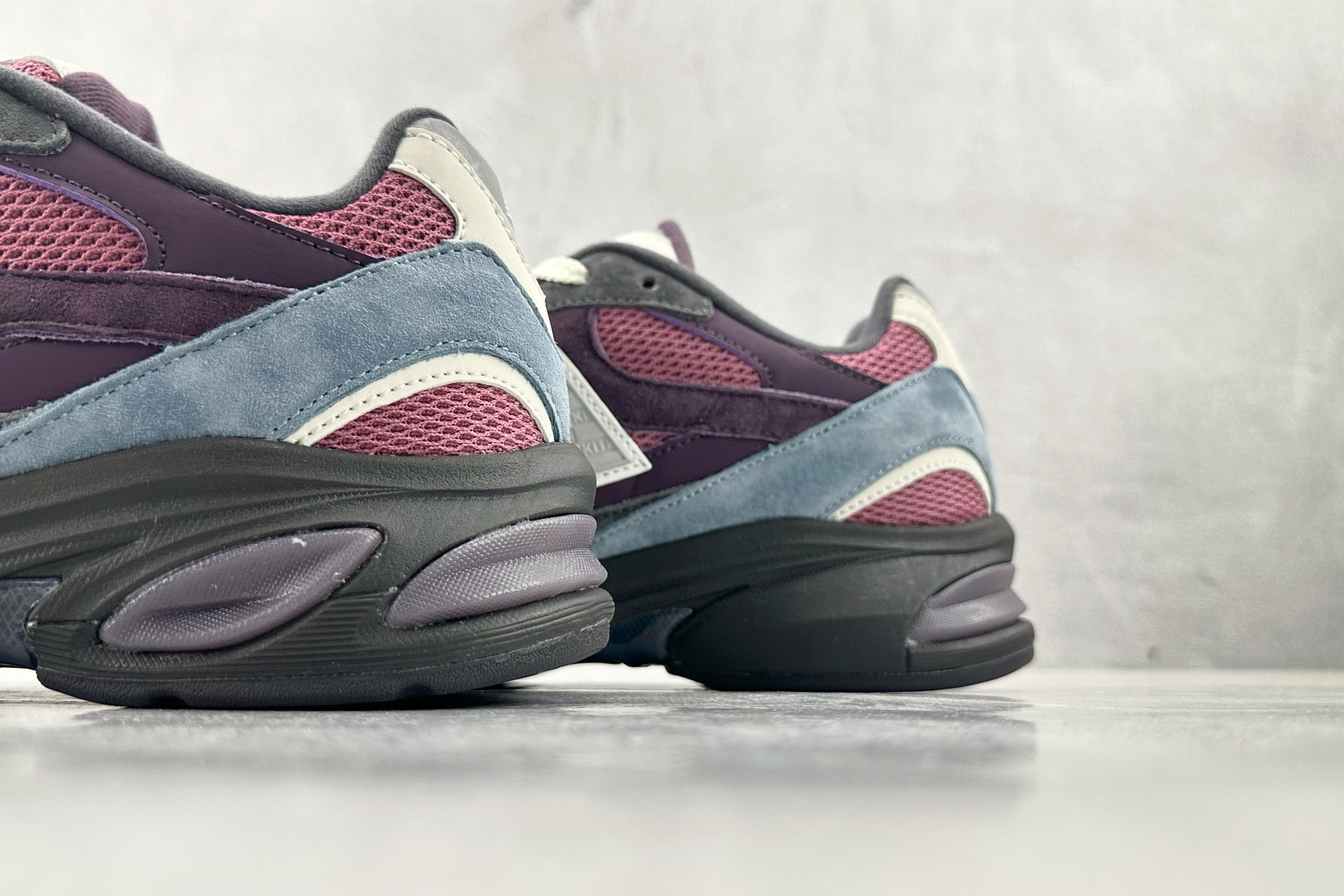 C 版 
大厂出品  New Balance NB 2010 黑紫

货号：M2010ANB
尺码：36