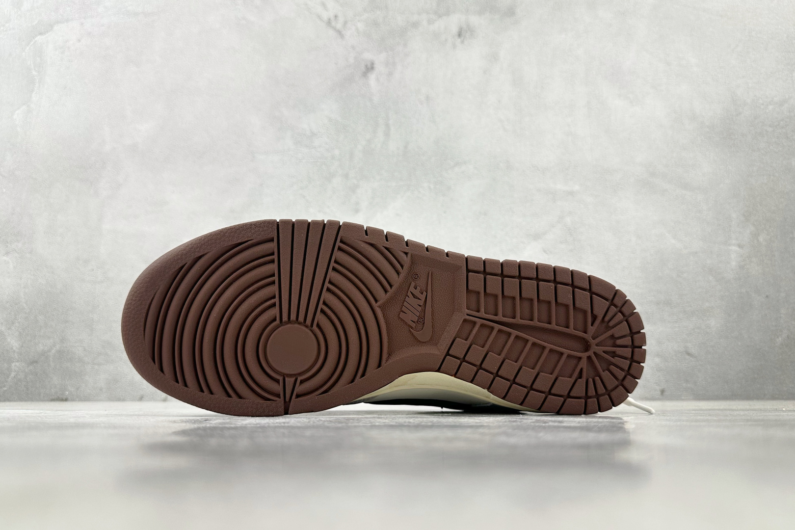 YC 
【定制球鞋】Nike Dunk 考拉派对 破碎网格 棕色

货号：DD1503-124
尺码：3