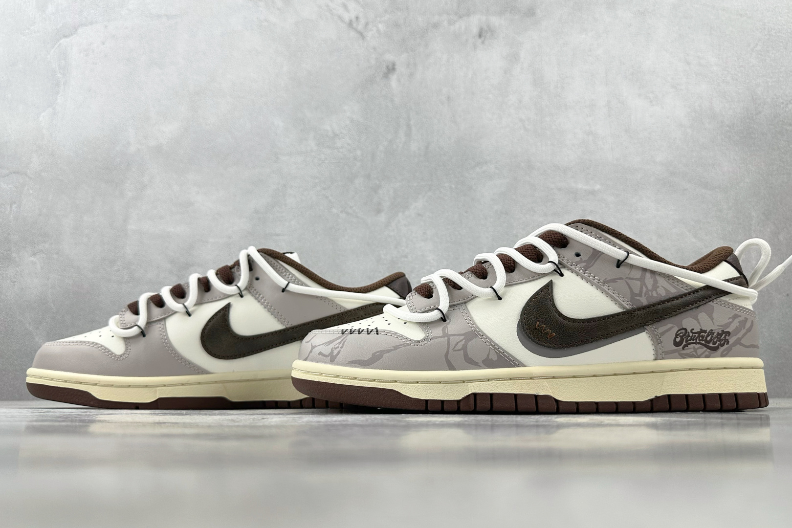 YC 
【定制球鞋】Nike Dunk 考拉派对 破碎网格 棕色

货号：DD1503-124
尺码：3