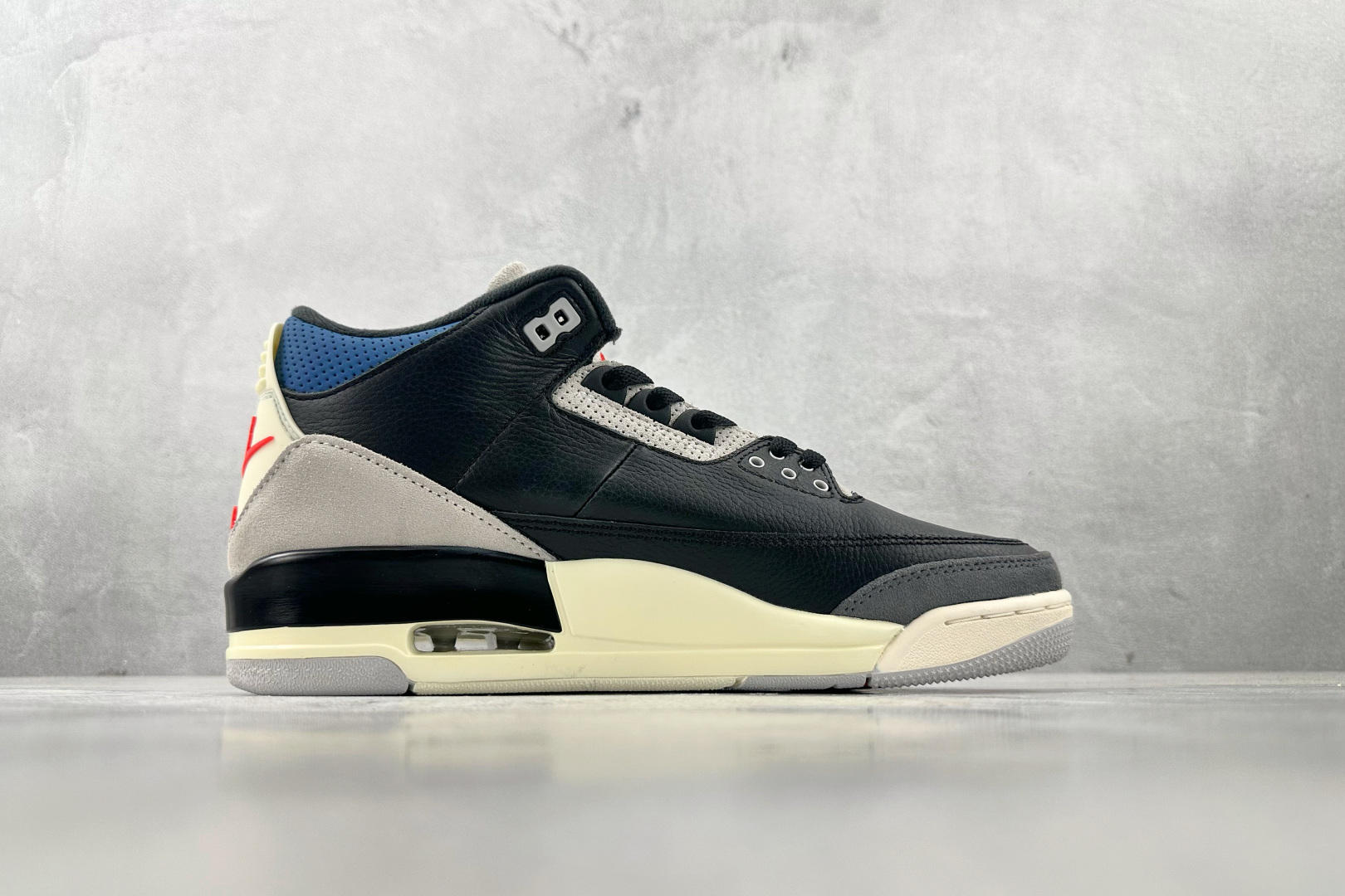 OG 
顶级纯原 Jordan Air Jordan 3 Retro Rare Air 黑灰红

货号：