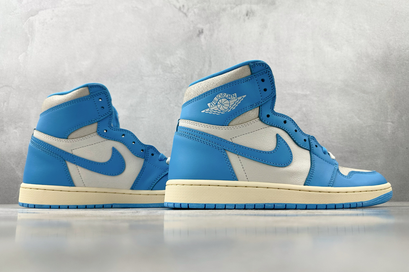 OG 
顶级纯原 Jordan Air Jordan 1 High OGUNC Reimagined 白