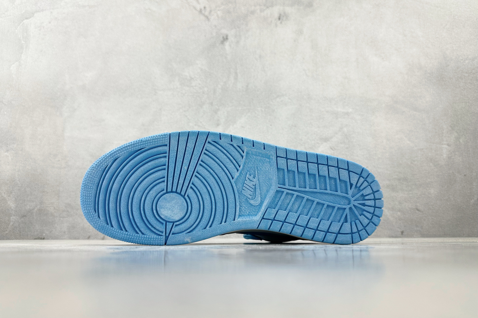 OG 
顶级纯原 Jordan Air Jordan 1 High OGUNC Reimagined 白