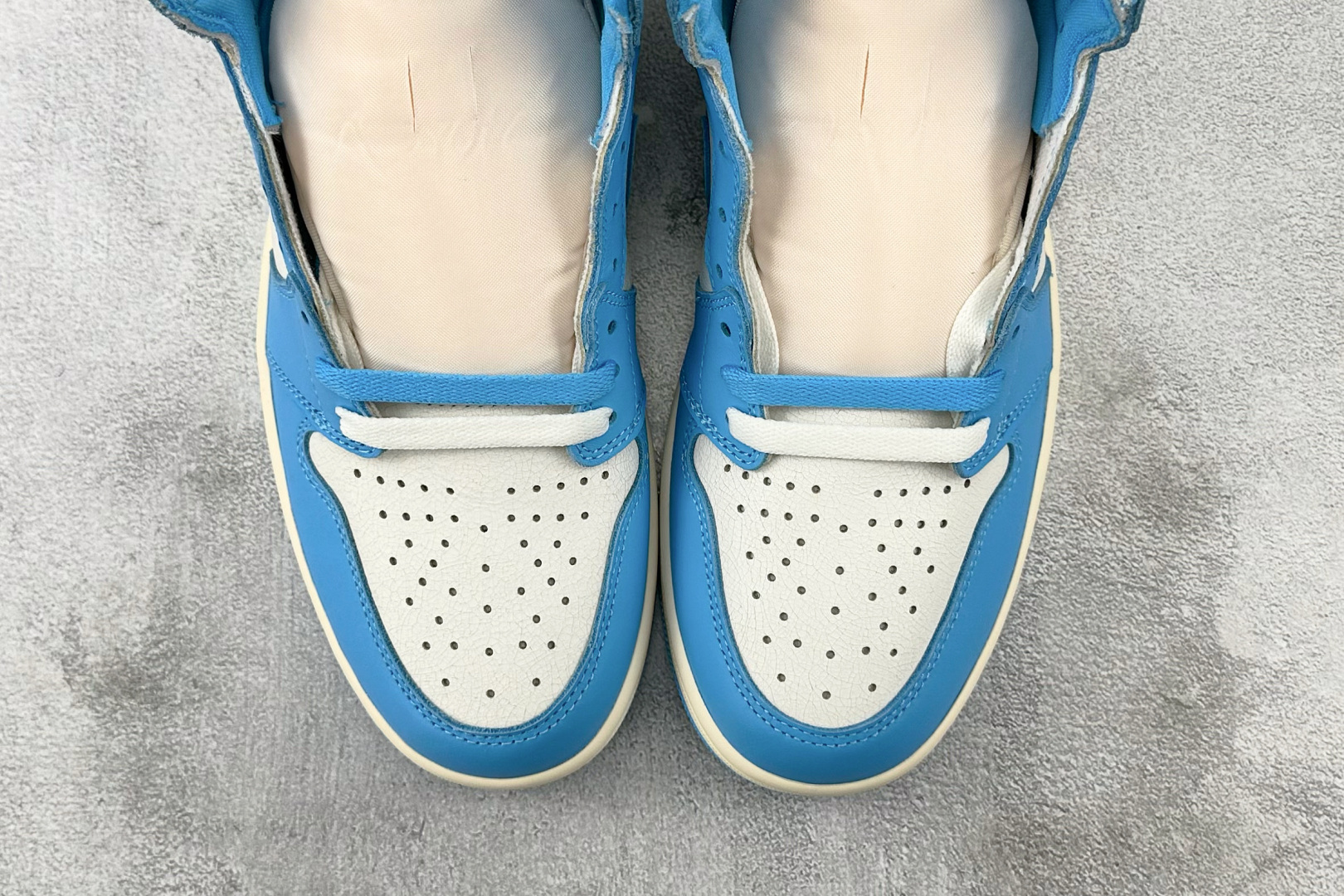 OG 
顶级纯原 Jordan Air Jordan 1 High OGUNC Reimagined 白
