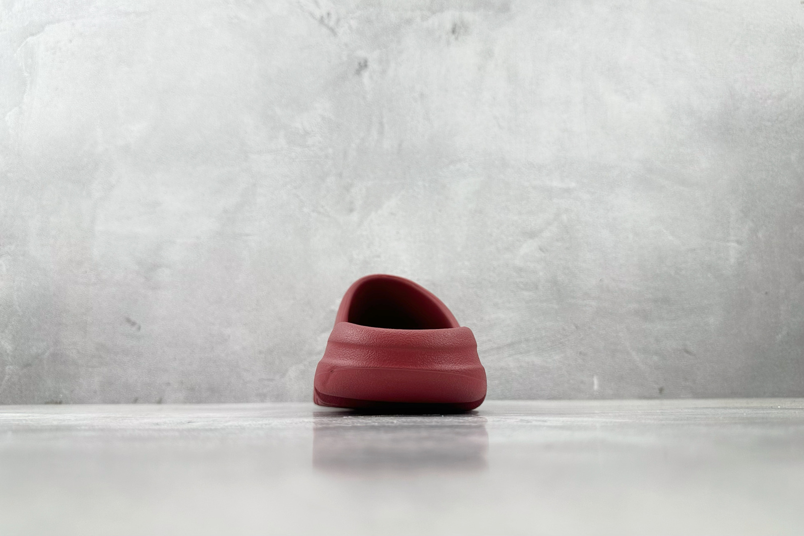 全新外贸大厂出品 adidas originals Yeezy Slide 雾面胭脂红 ID5988