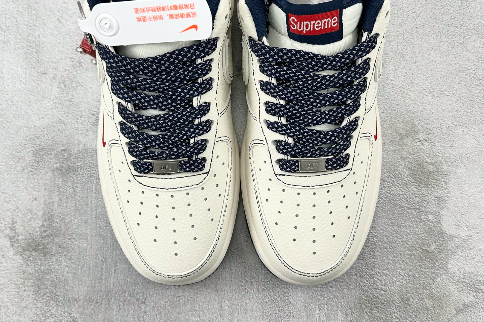 XC 
Nike Air Force 1'07 Supreme 联名 米白

货号：HH7518 074