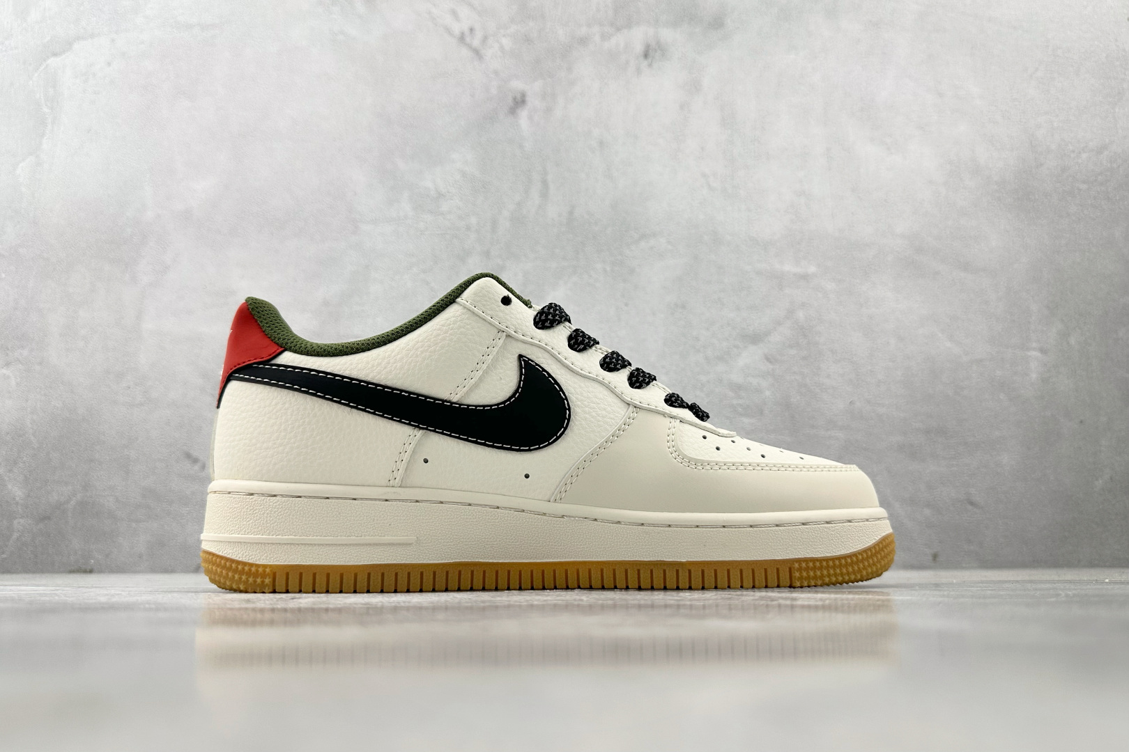 XC 
Nike Air Force 1'07 Supreme 联名 米白绿

货号：XS1958 56