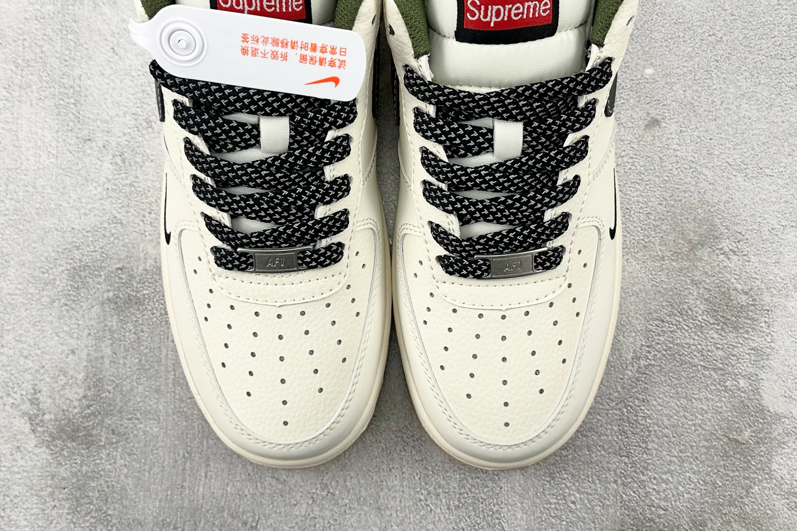 XC 
Nike Air Force 1'07 Supreme 联名 米白绿

货号：XS1958 56