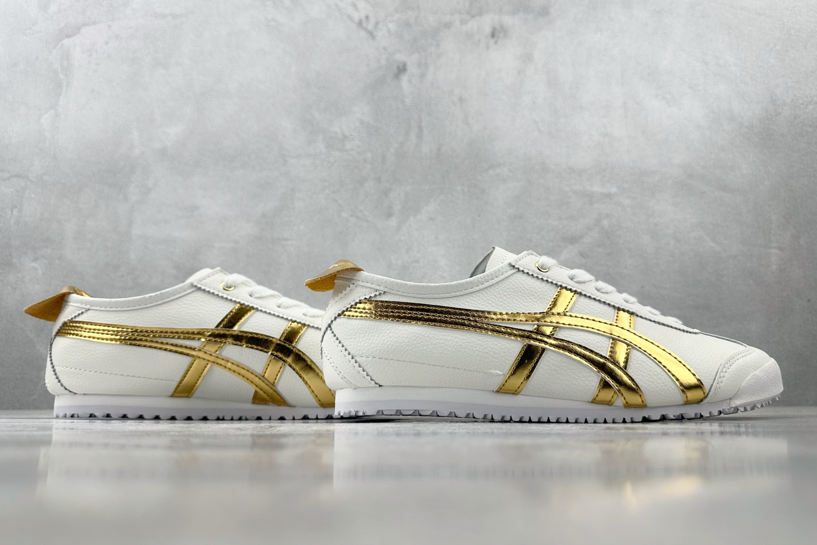 WS 
平台爆款 Onitsuka Tiger鬼塚虎 MEXICO 66 白金

货号：D508K-01