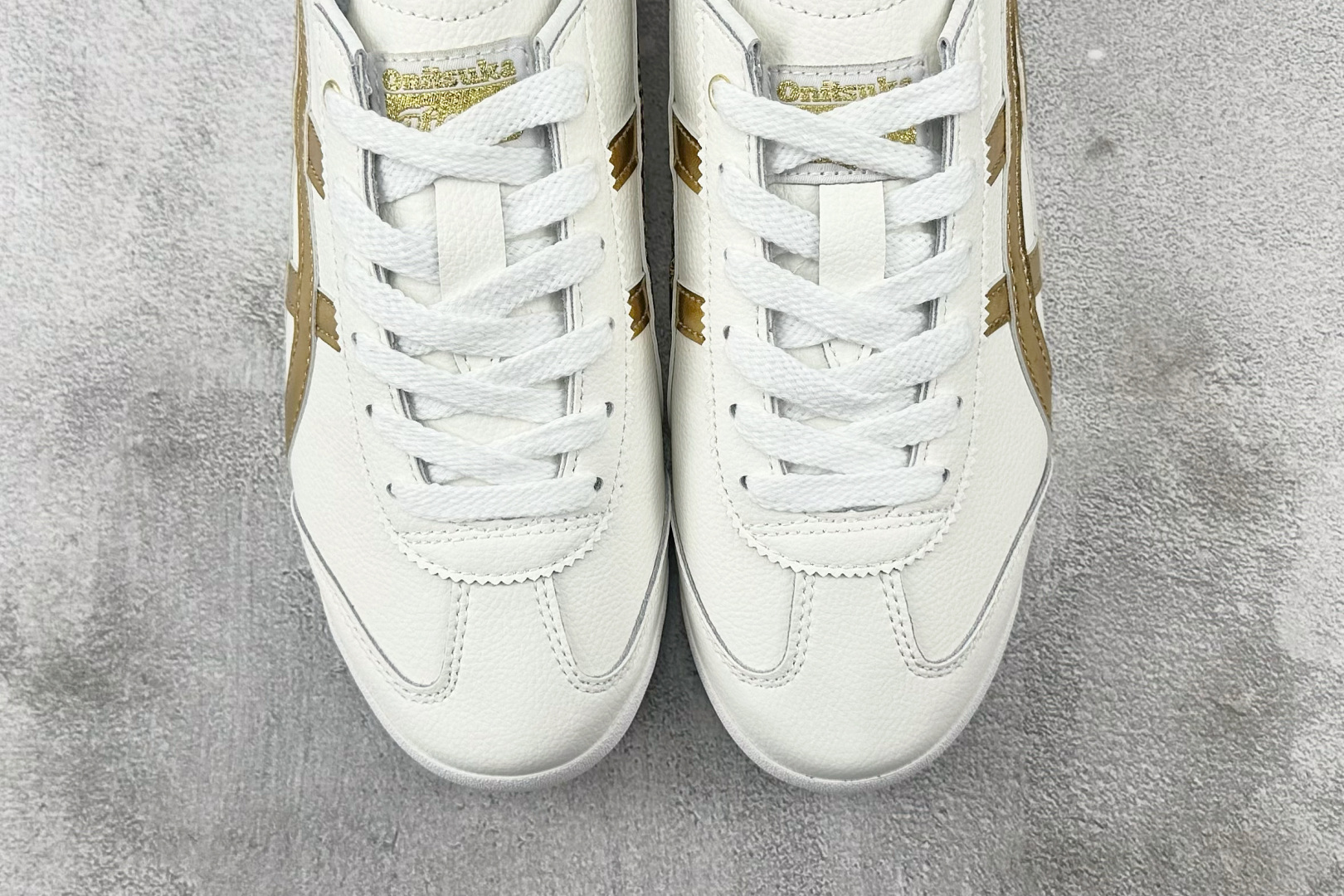 WS 
平台爆款 Onitsuka Tiger鬼塚虎 MEXICO 66 白金

货号：D508K-01