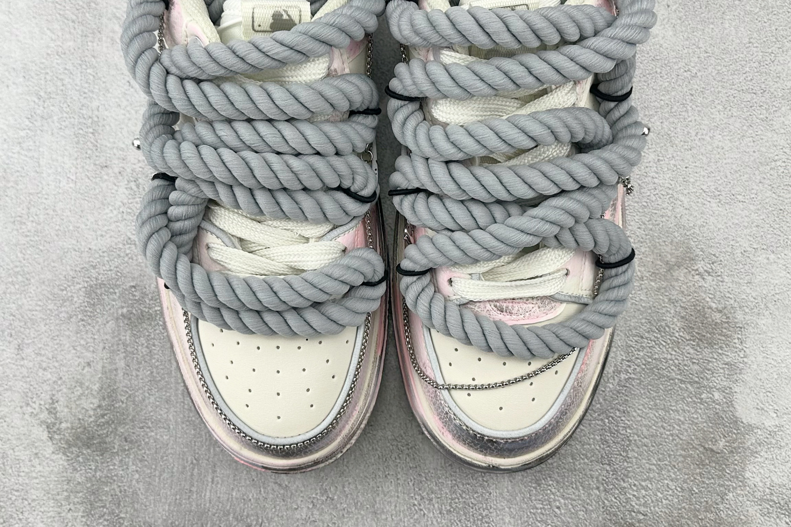 定制版  
【定制球鞋】 MLB Chunky Liner 灰粉

货号：3ASXCA12N-50IVS