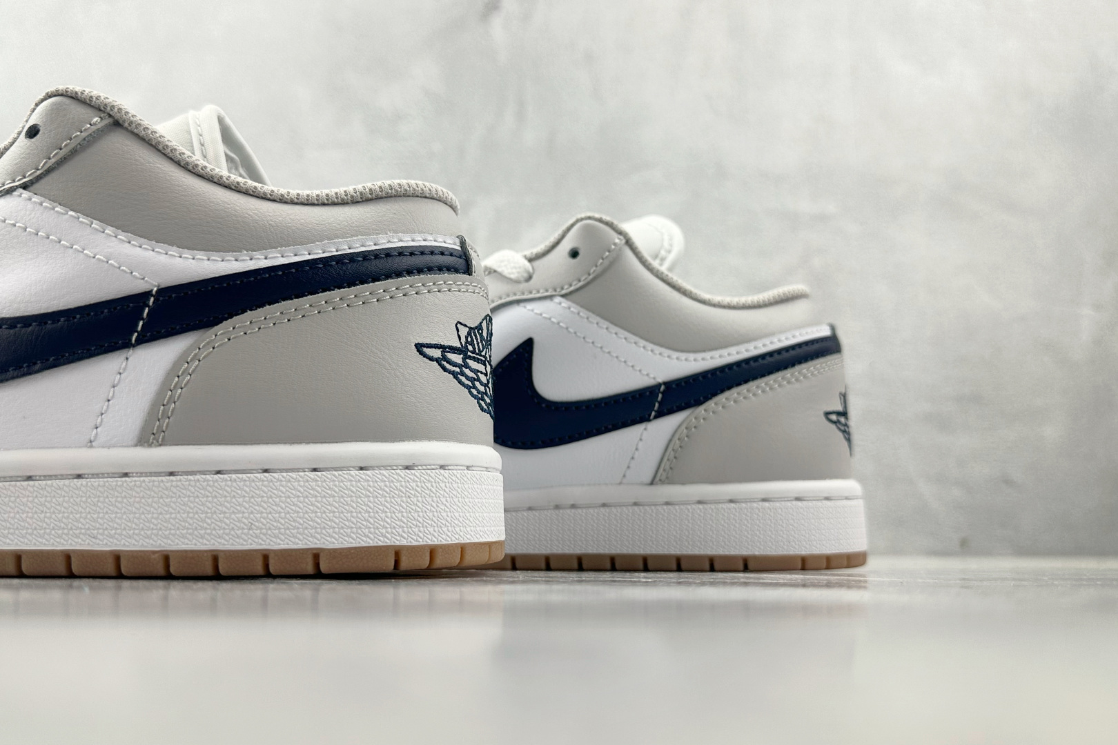 DT 
公司级 Jordan Air Jordan 1 Low OG 白色

货号：-146
尺码：40