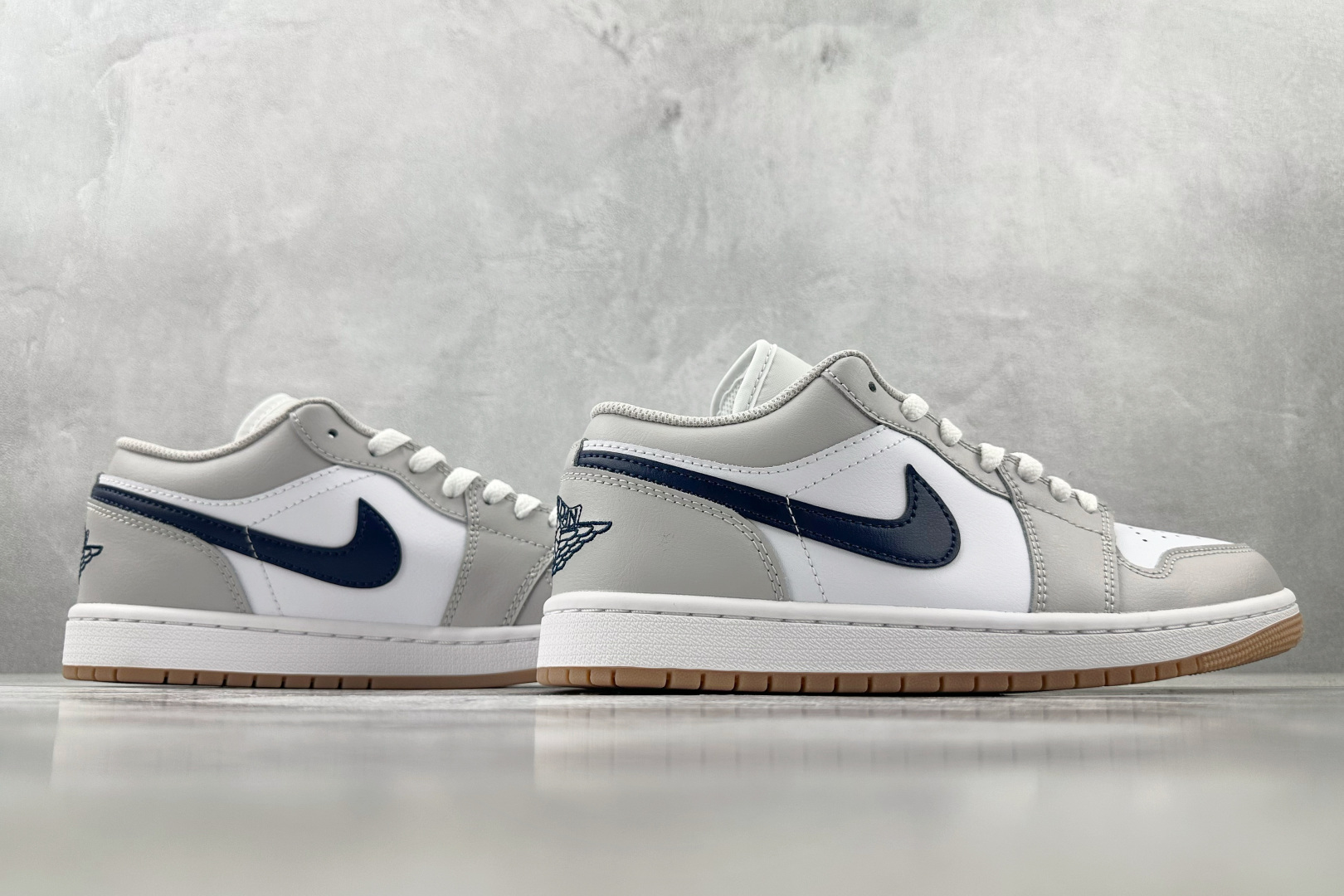 DT 
公司级 Jordan Air Jordan 1 Low OG 白色

货号：-146
尺码：40
