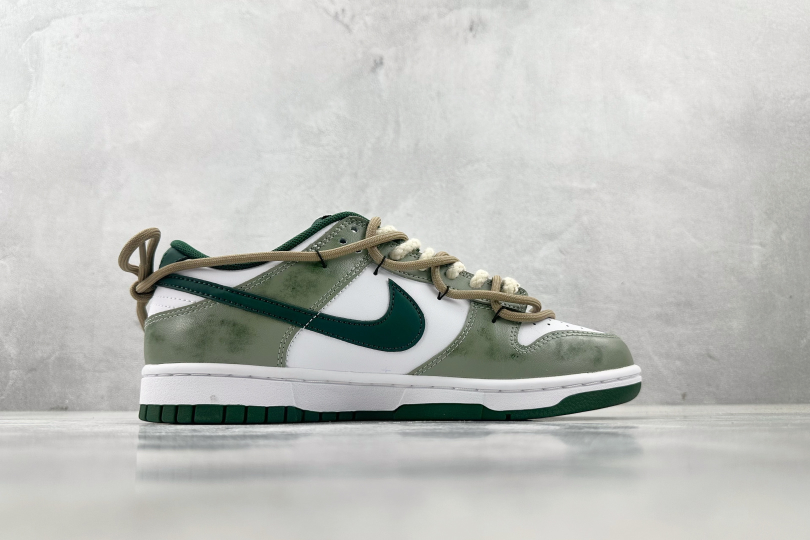 YC 
【定制球鞋】Nike Dunk 青竹林 绿白

货号：DD1391-101
尺码：40 40.5