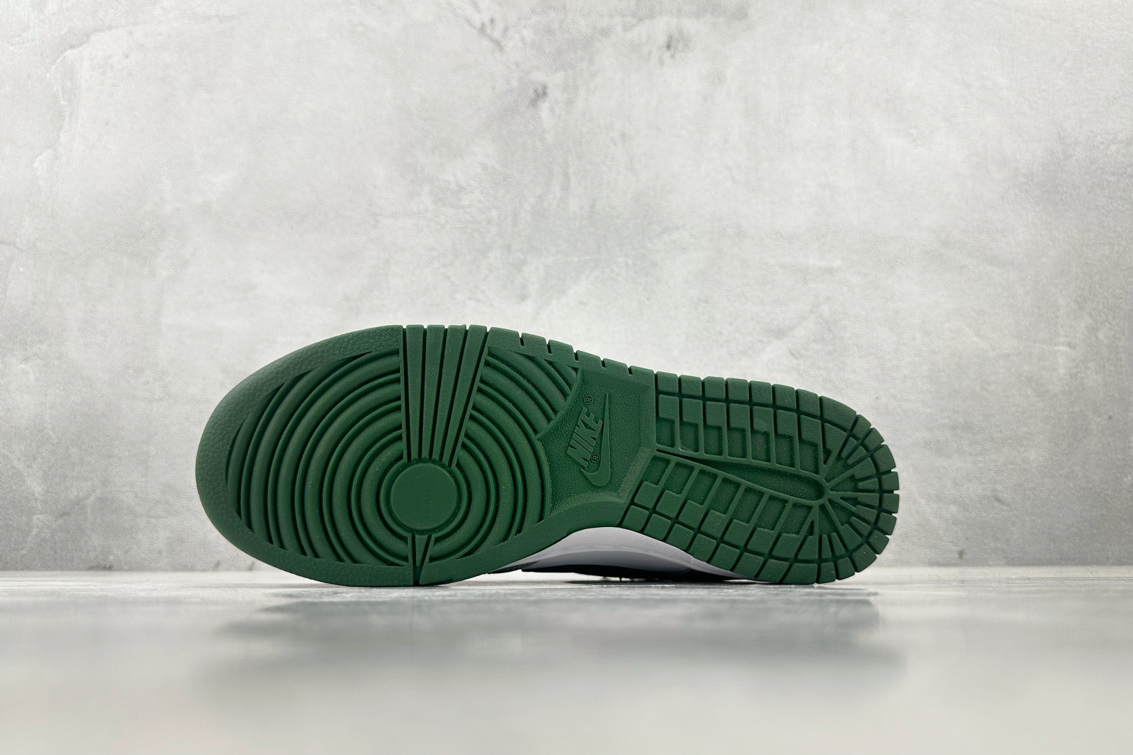 YC 
【定制球鞋】Nike Dunk 青竹林 绿白

货号：DD1391-101
尺码：40 40.5