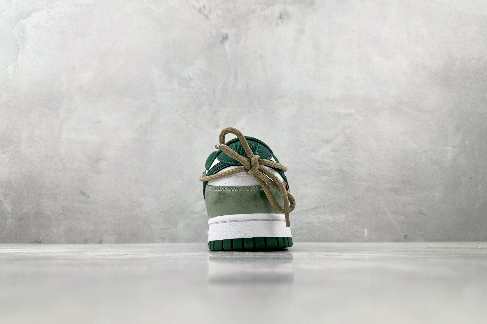 YC 
【定制球鞋】Nike Dunk 青竹林 绿白

货号：DD1391-101
尺码：40 40.5