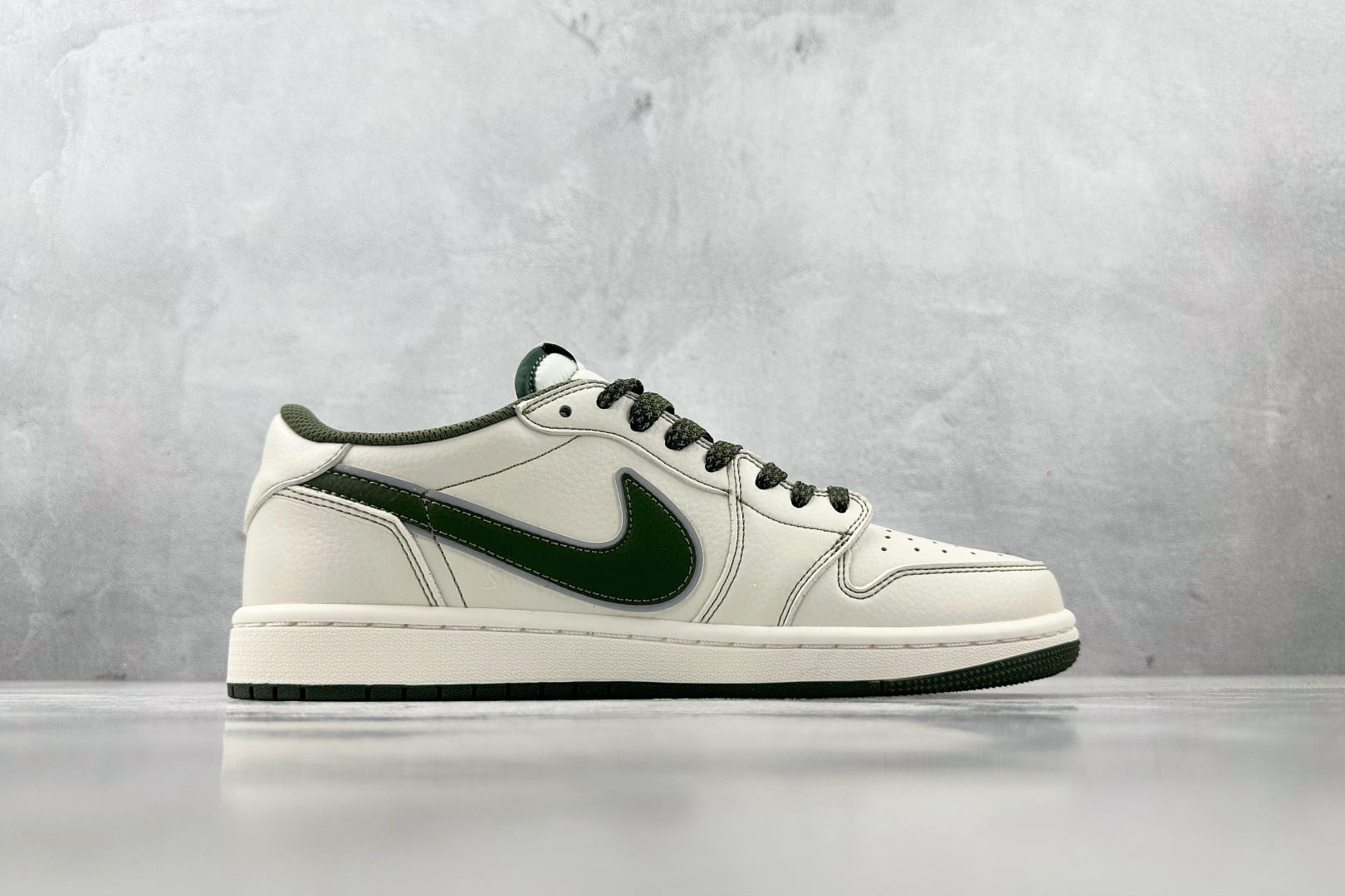 DK 
定制 Air Jordan 1 Low ow SP 米白绿

货号：DH0223 333
尺码：