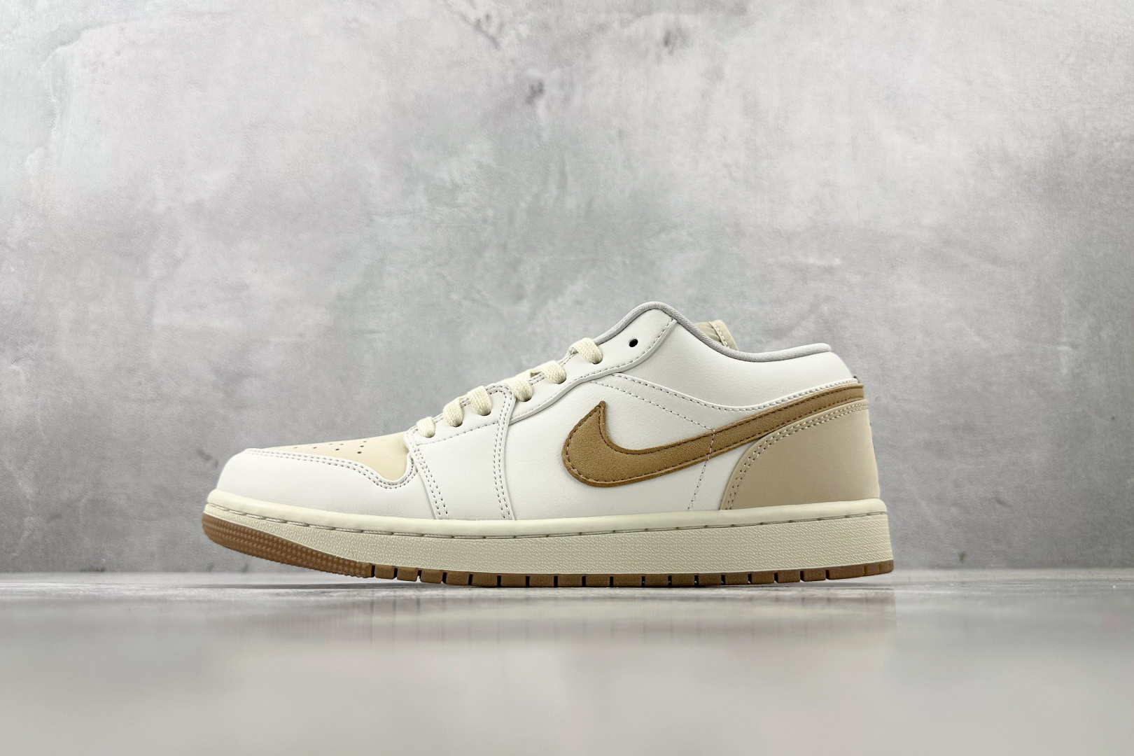 K版 
综合版  Jordan Air Jordan 1 Low Dongdan 白棕

货号：IB88