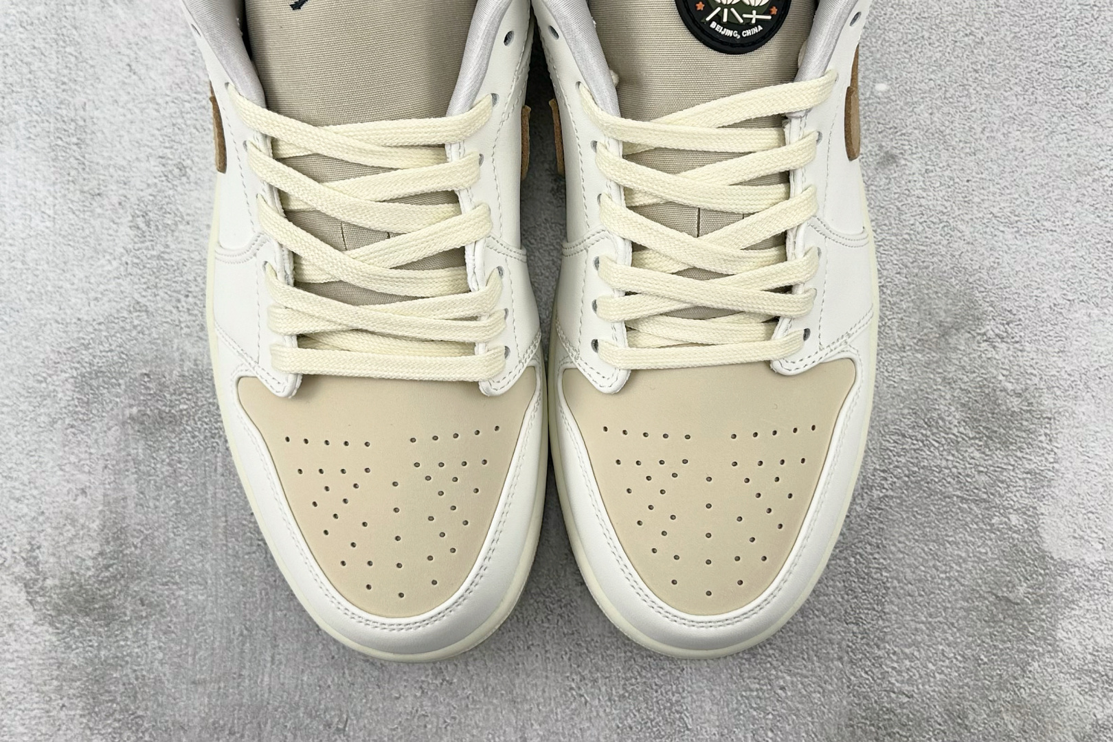 K版 
综合版  Jordan Air Jordan 1 Low Dongdan 白棕

货号：IB88