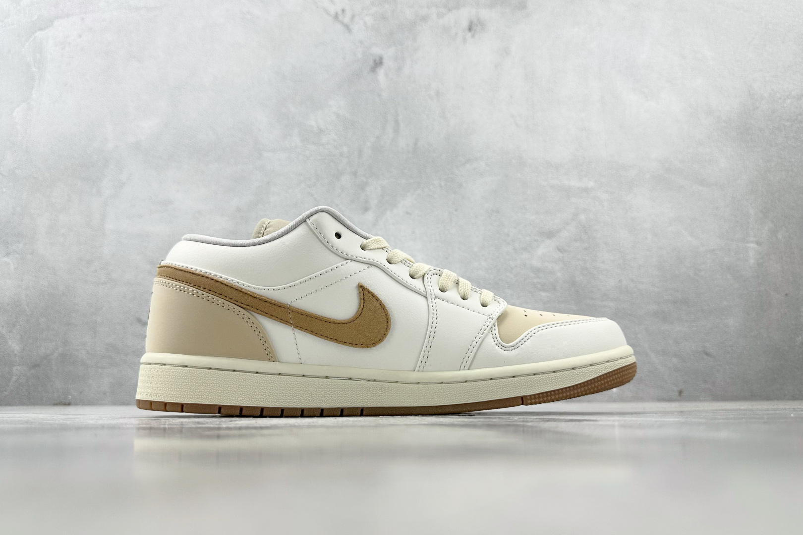 K版 
综合版  Jordan Air Jordan 1 Low Dongdan 白棕

货号：IB88