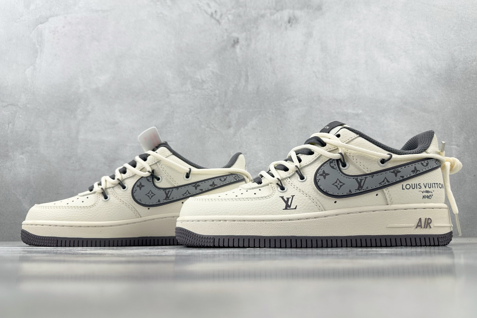 XC 
Nike Air Force 1'07  LV 联名 米白灰

货号：DM6868 067
尺码