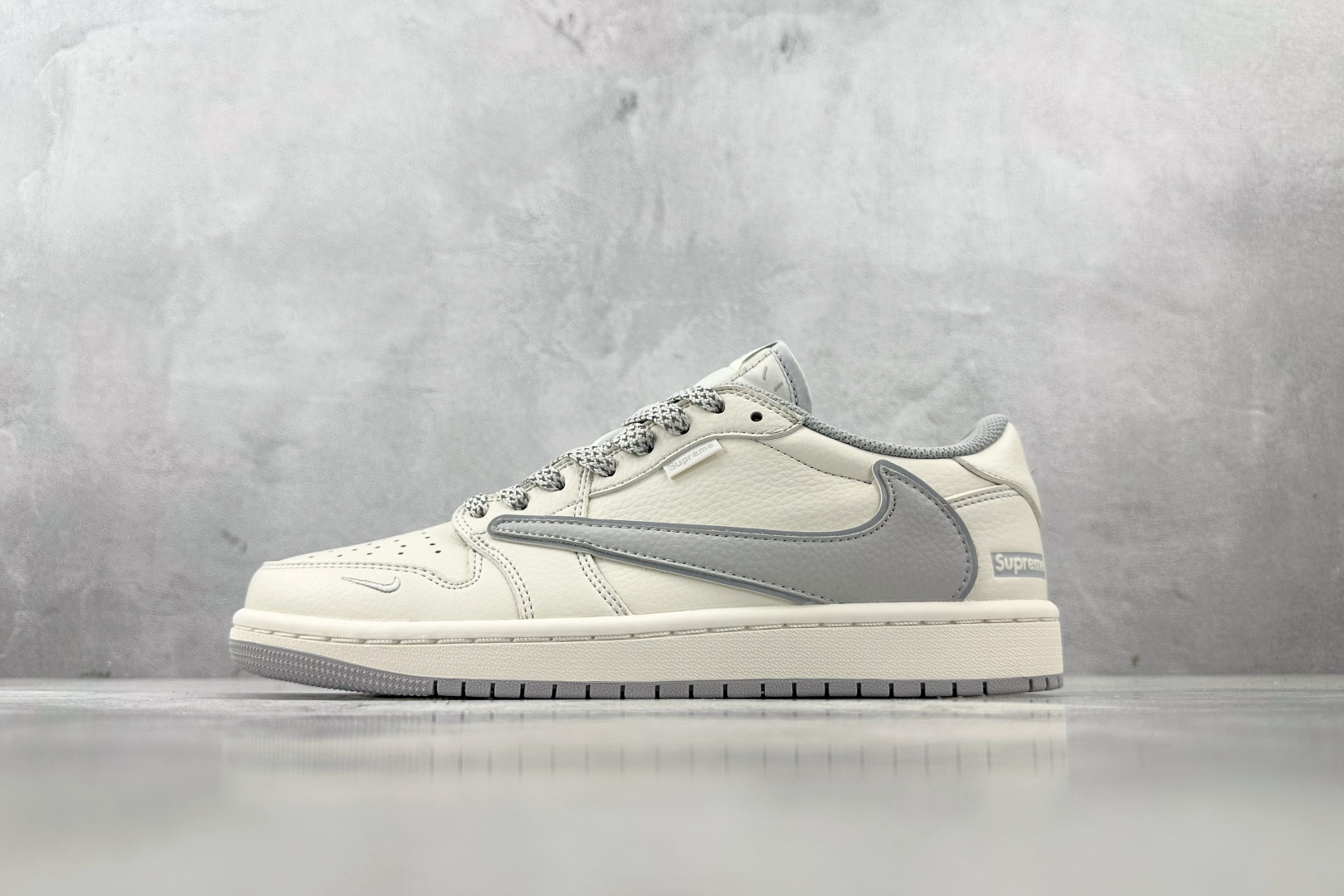 DK 
定制 Air Jordan 1 Low ow SP 米白灰

货号：DH0223 332
尺码：