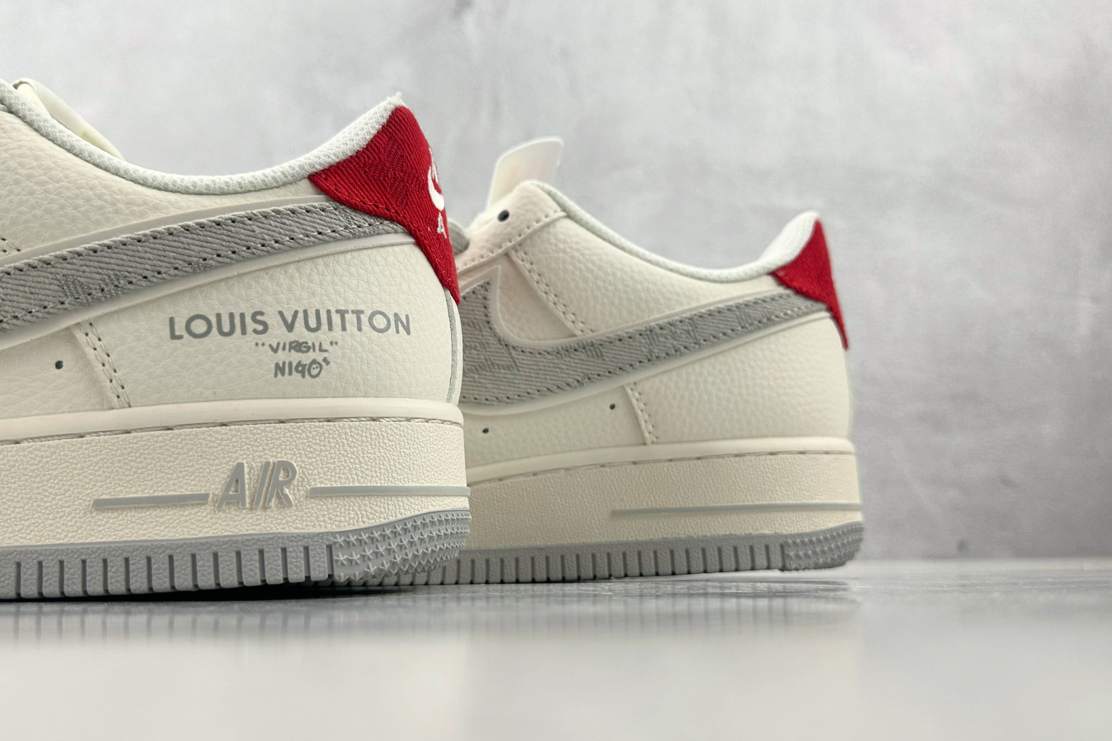 XC 
Nike Air Force 1'07 LV 联名 米白灰

货号：XX3168 135
尺码：