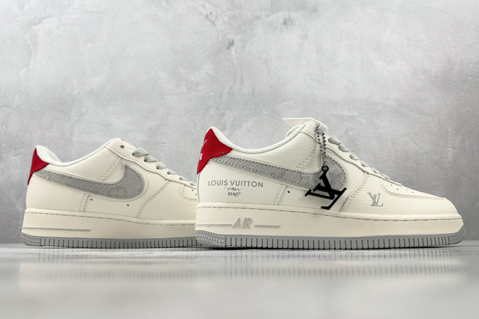 XC 
Nike Air Force 1'07 LV 联名 米白灰

货号：XX3168 135
尺码：