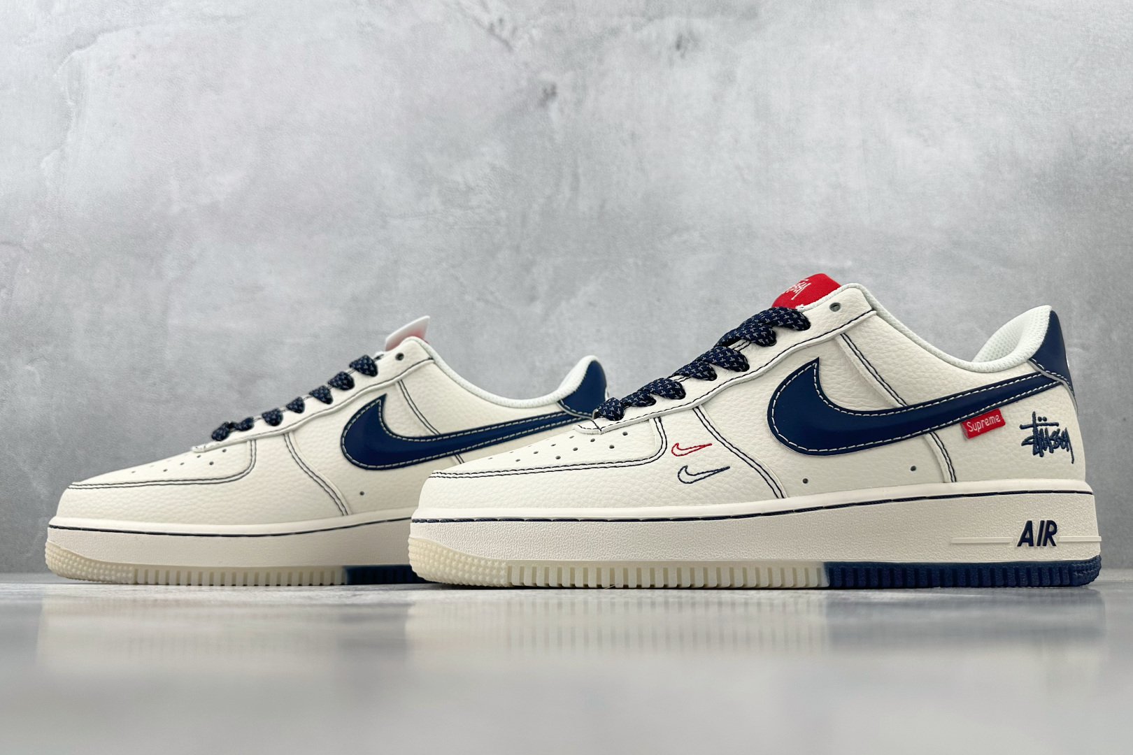 XC 
Nike Air Force 1'07 斯图西 联名 米白蓝

货号：HH7518 072
尺码