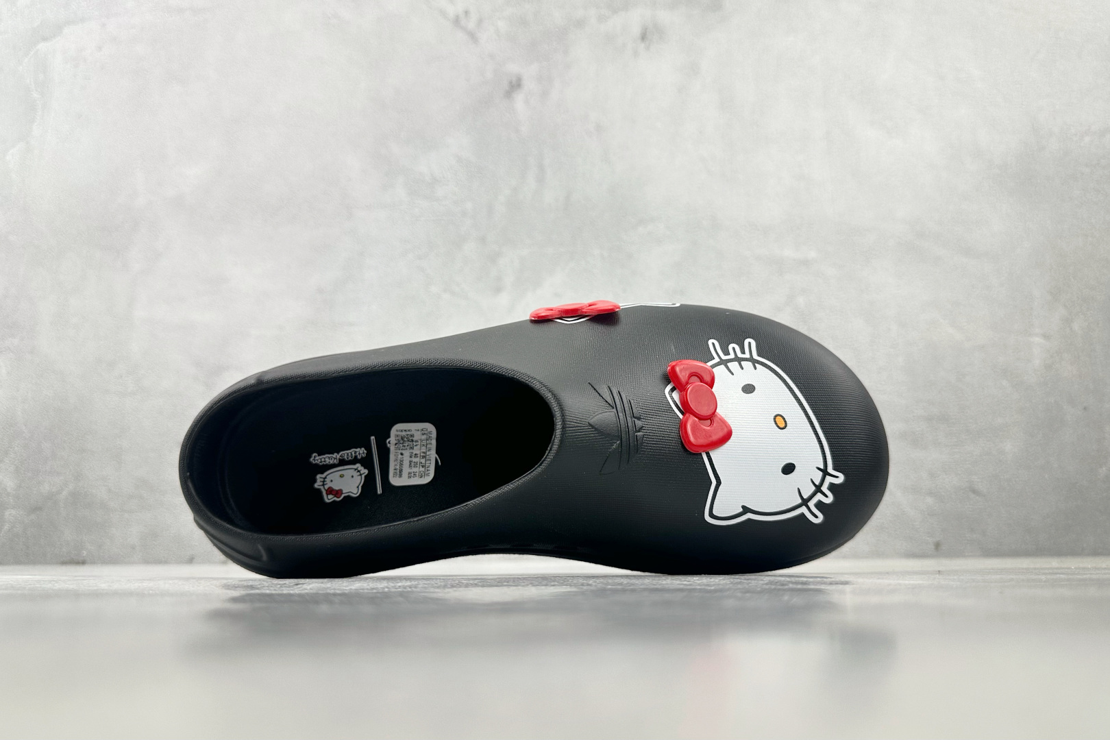 CD 
Hello Kitty/凯蒂猫 × adidas originals AdiFOM Stan S