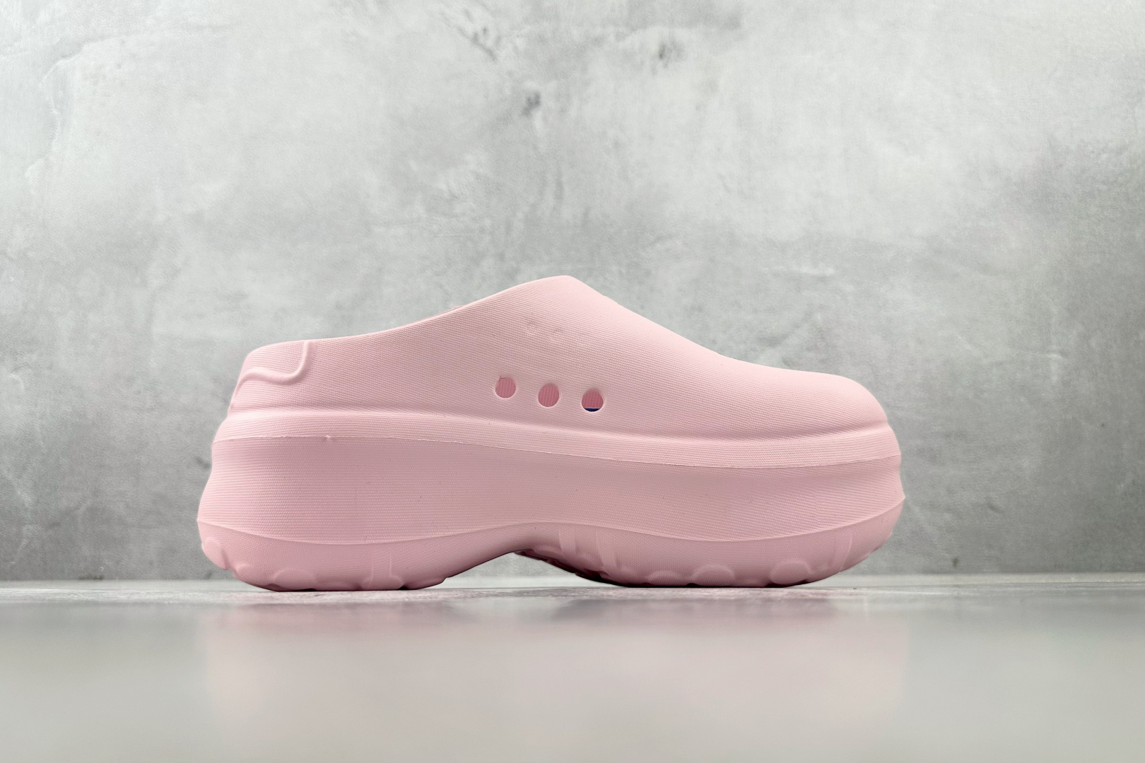 CD 
Hello Kitty/凯蒂猫 × adidas originals AdiFOM Stan S