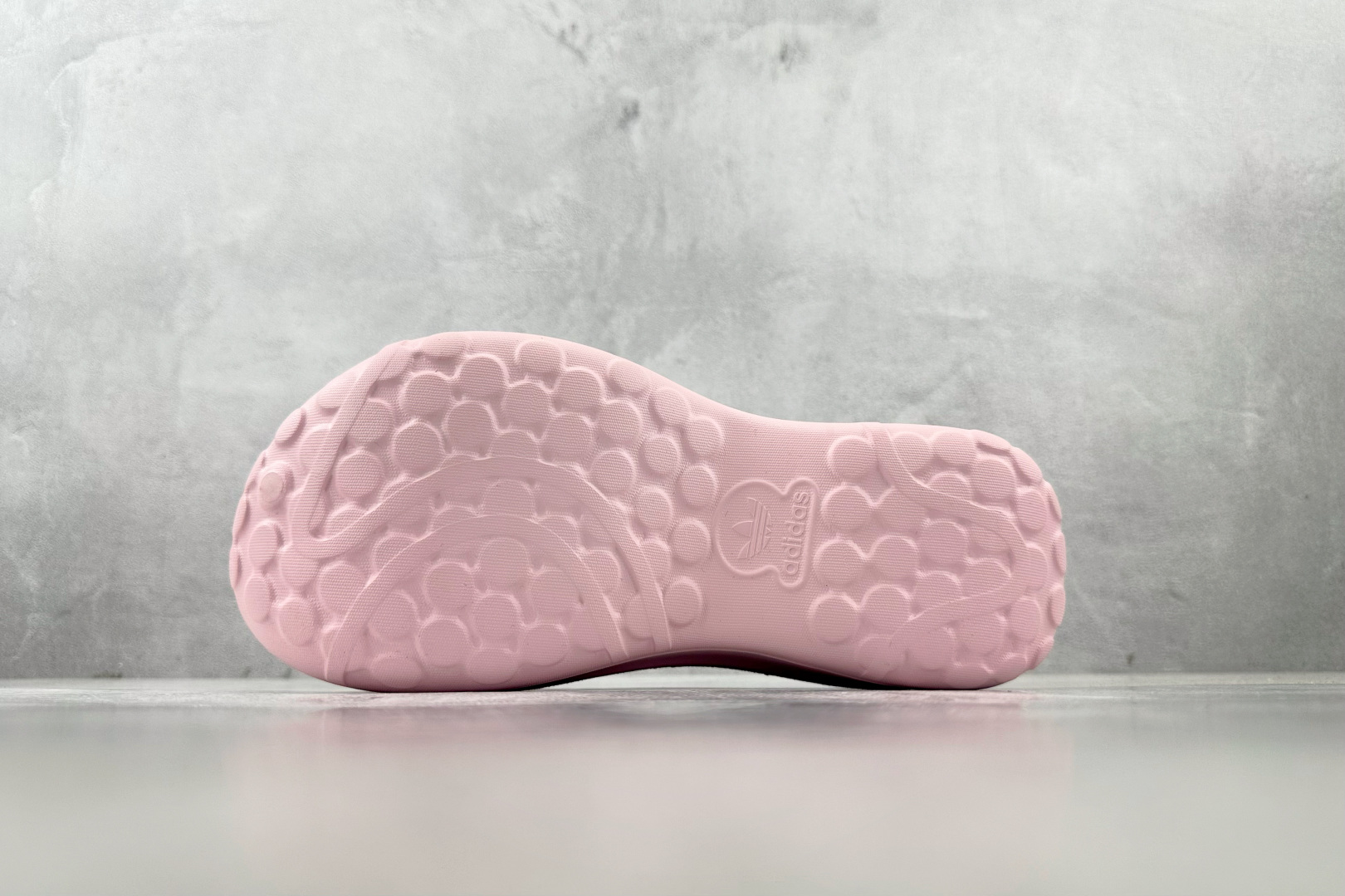 CD 
Hello Kitty/凯蒂猫 × adidas originals AdiFOM Stan S