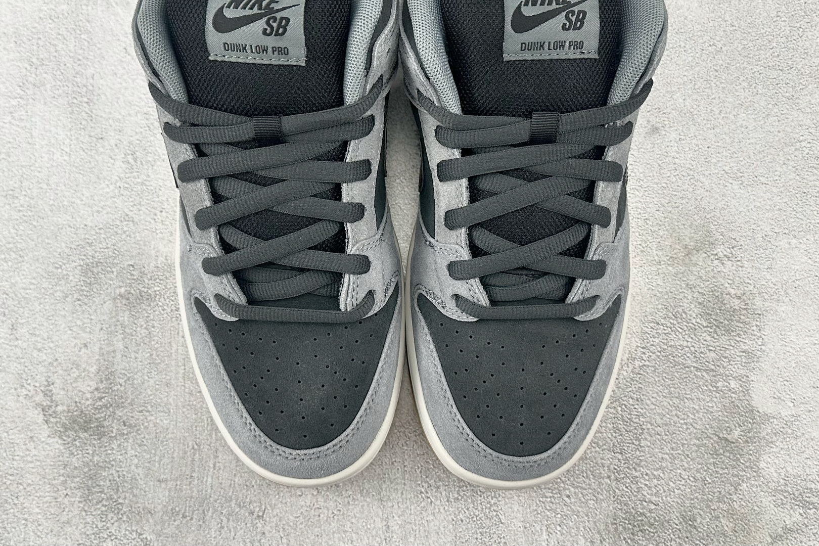 KW神版 
口碑神作 Nike Dunk SB Low“DARK SMOKE GREY”灰黑色

货号：