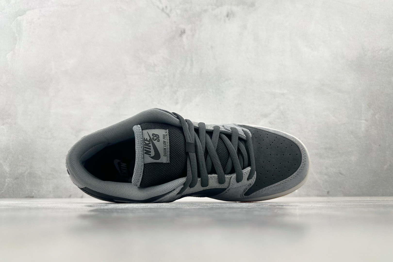 KW神版 
口碑神作 Nike Dunk SB Low“DARK SMOKE GREY”灰黑色

货号：
