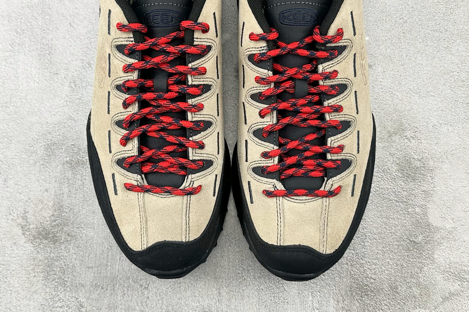 ZX 神版 
KEEN Jasper Zionic 棕色

货号：
尺码：36 36.5 37 38.5